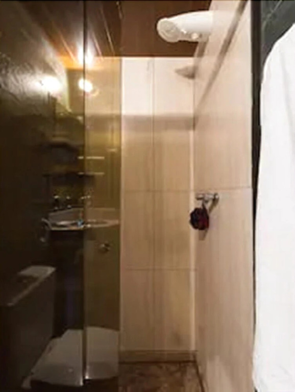 Man Cave Hospedaria