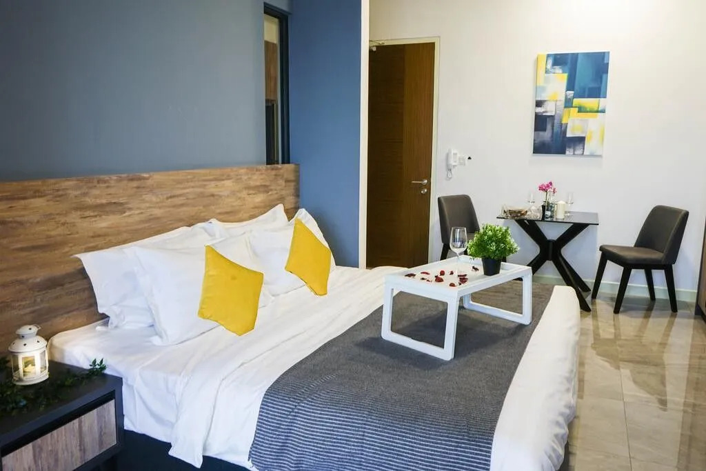 Imperio Residence Seafront by Perfect Host
