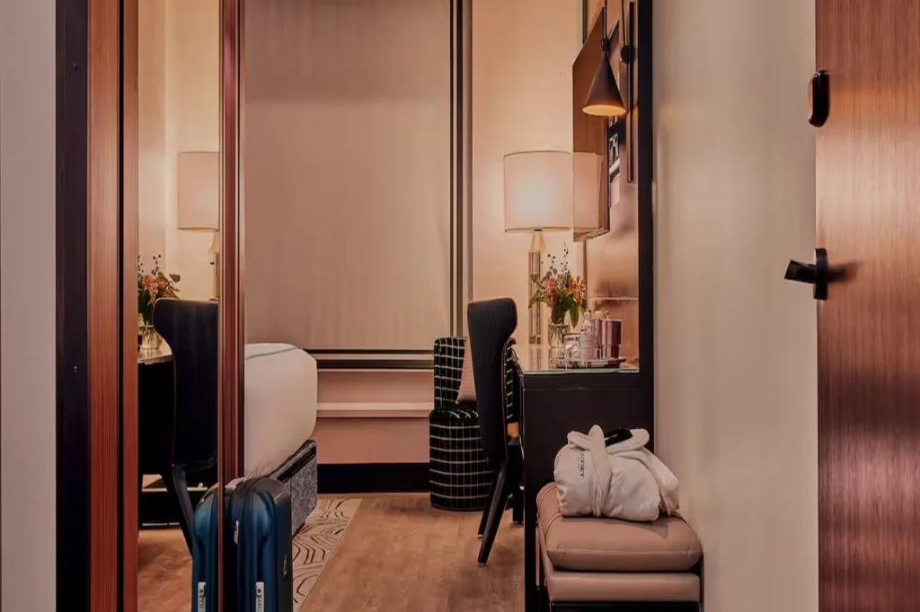 The Godfrey Detroit, Curio Collection By Hilton