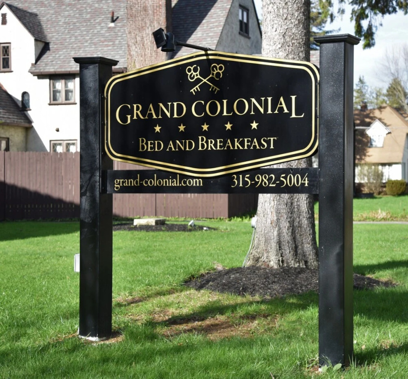 Grand Colonial Bed and Breakfast