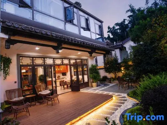 Pu'er Shifu Courtyard Homestay (Tea Horse Ancient Road Scenic Area)