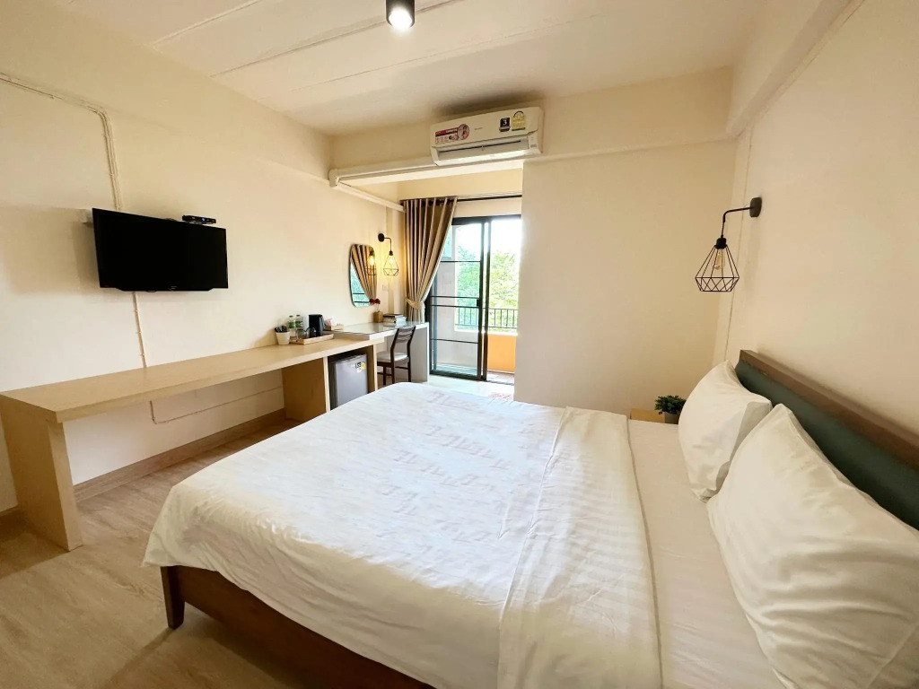 I-Home Residence and Hotel