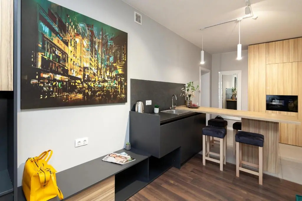 AUSTRIAN APART HOTEL