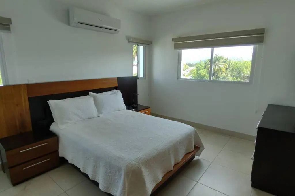 Spacious modern condo for 7 people in Santiago