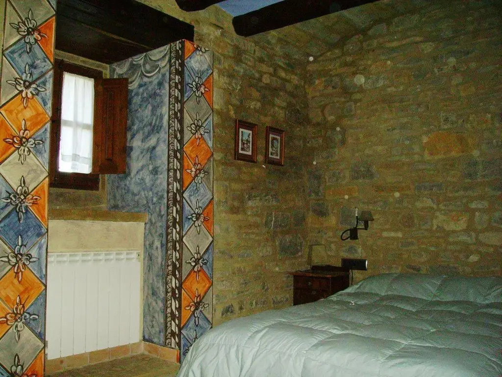 Casa Mur de Alujan