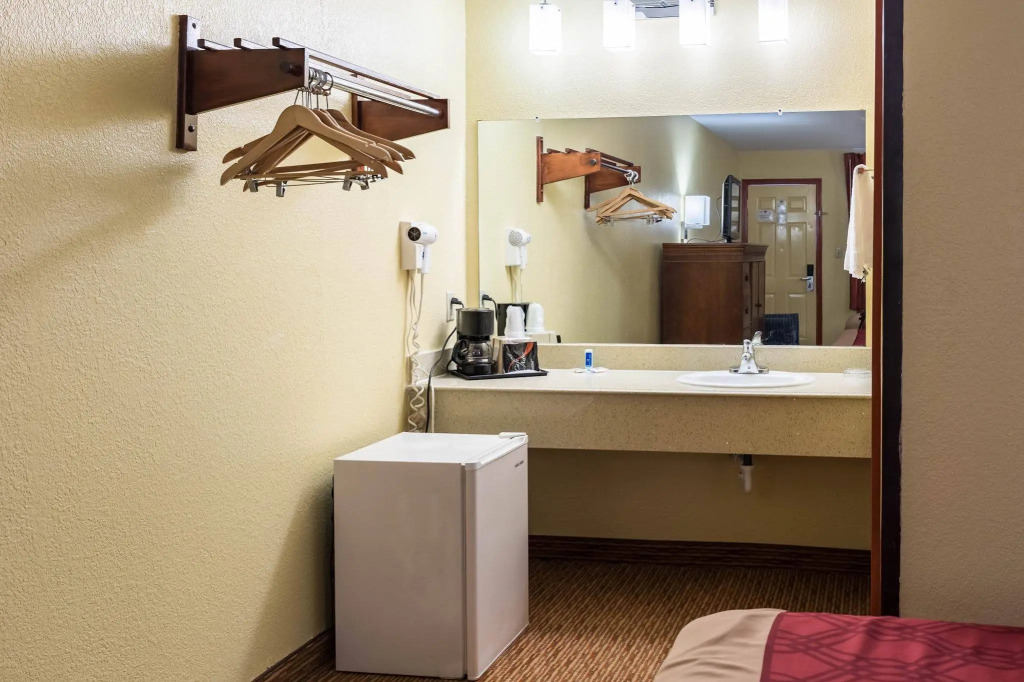 Rodeway Inn