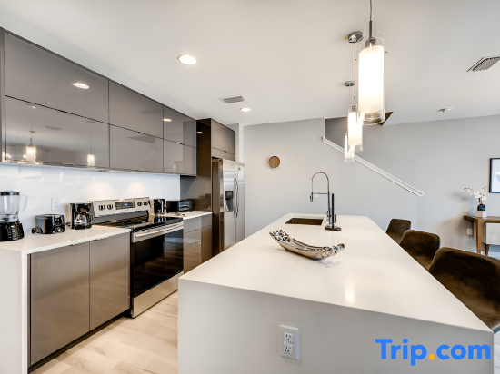 Le Reve 4 Bedroom Vacation Home  4451