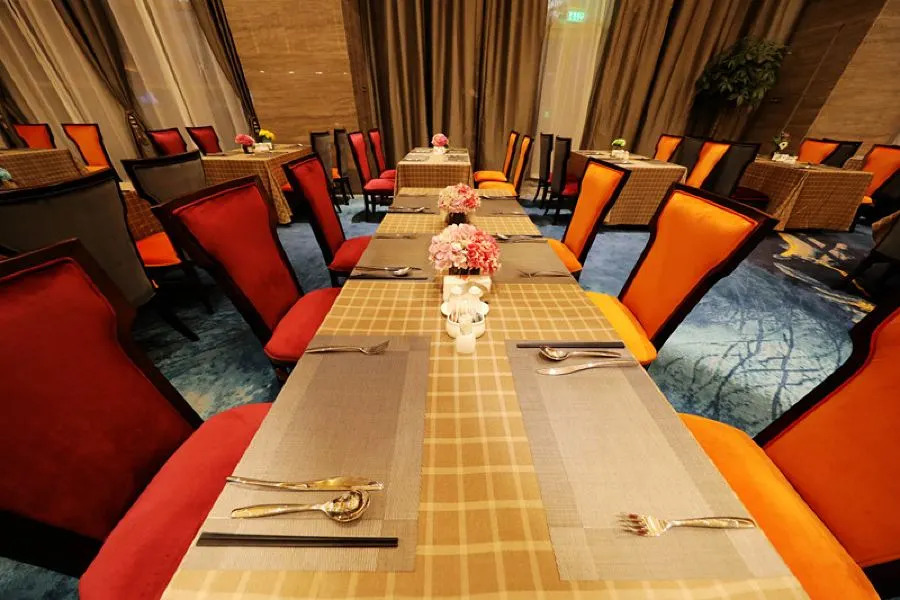 Xinhua Jian'guo Hotel