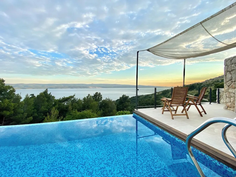 Villa Forte-the Exclusive Private Villa With Amazing sea View Located in Mimice