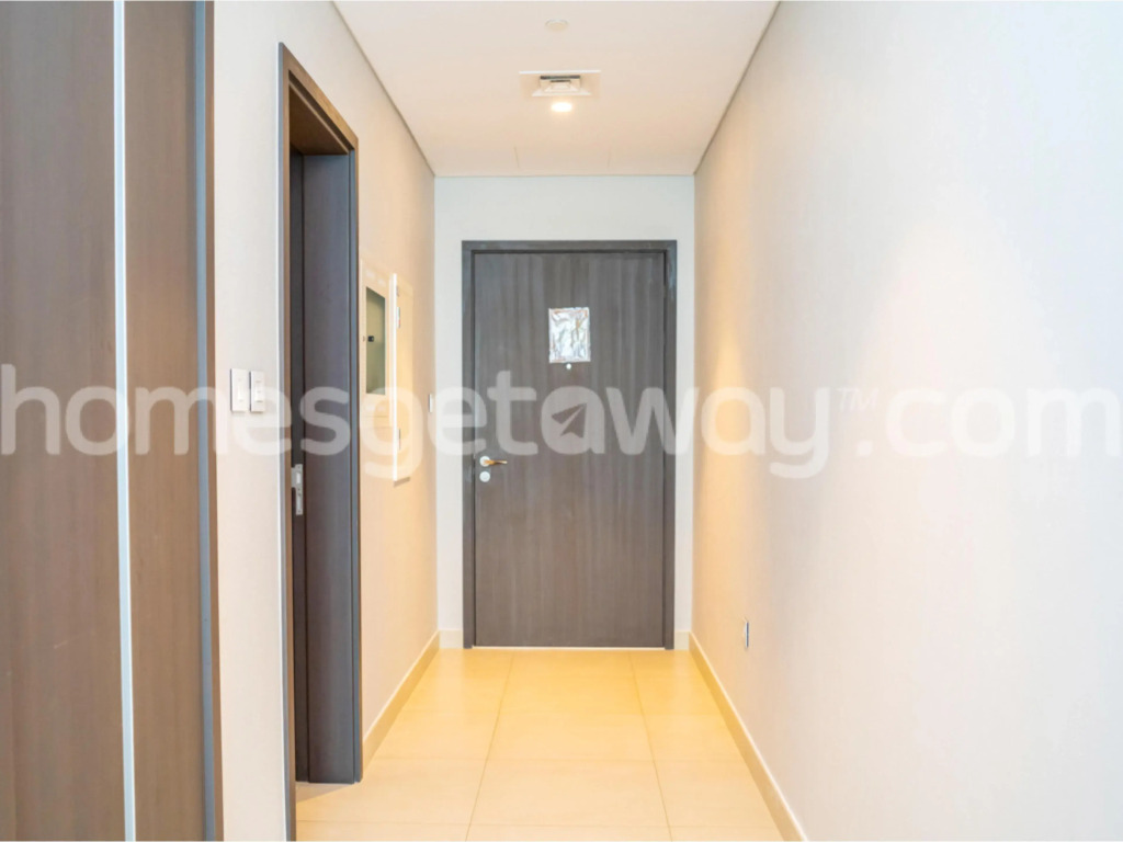KeyOne - 3BR with Maids in Downtown Views