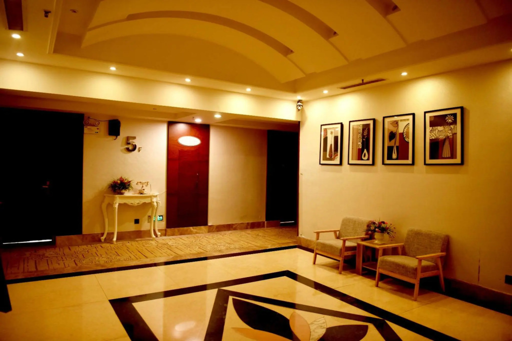 Haikou Kai Wei Hotel