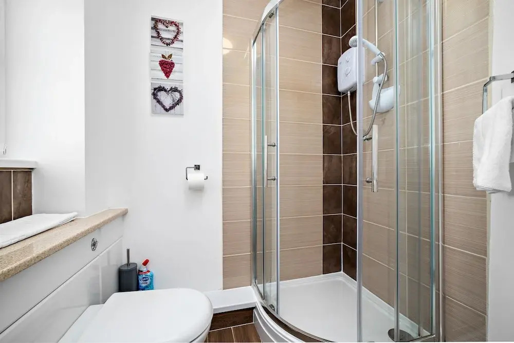 Stay In Cardiff Canton St. John's Court Apartment