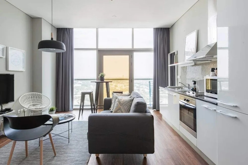Comfy Trendy Apartment Steps Away From the Metro