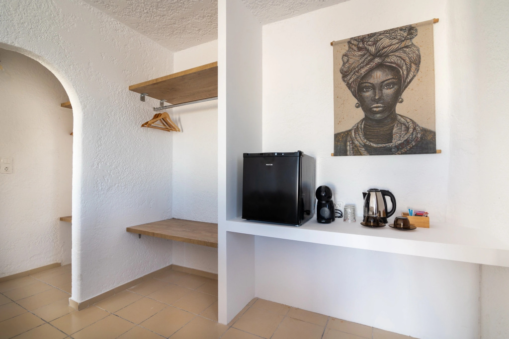 Hesperia Apartments by Estia