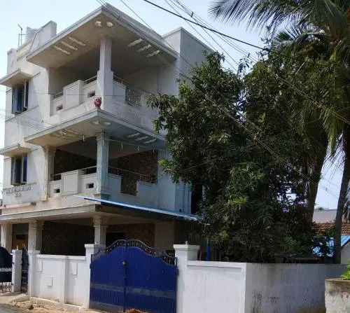 Charu's Guest House