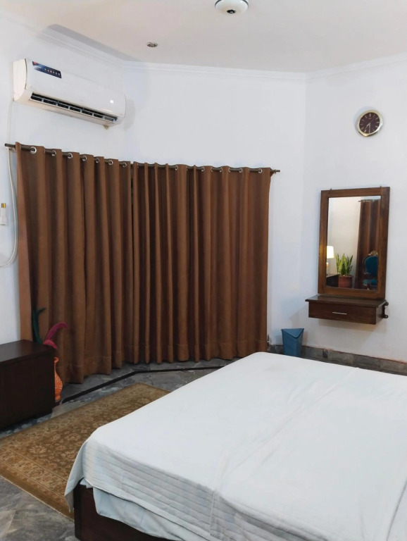 Homewood Suites Family Guest House & Apartments