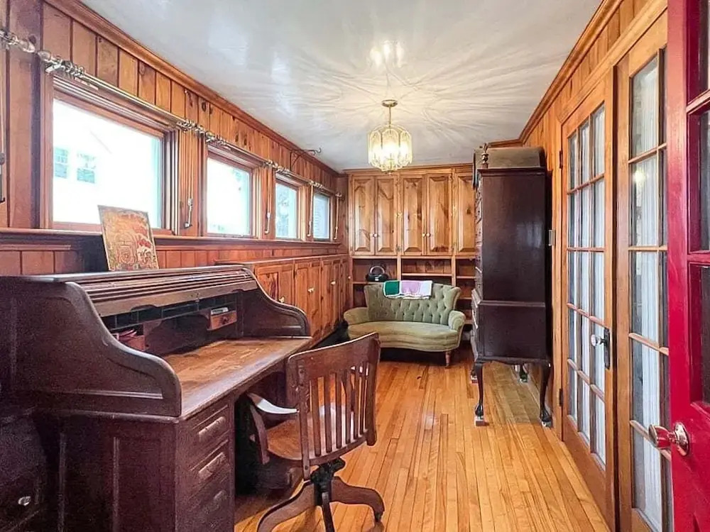Kurtz Cottage - Y856