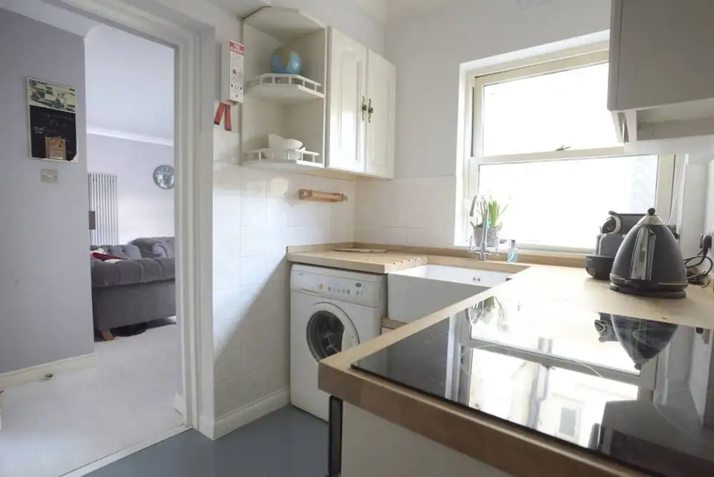 2 Bedroom Apartment Next to the Sea