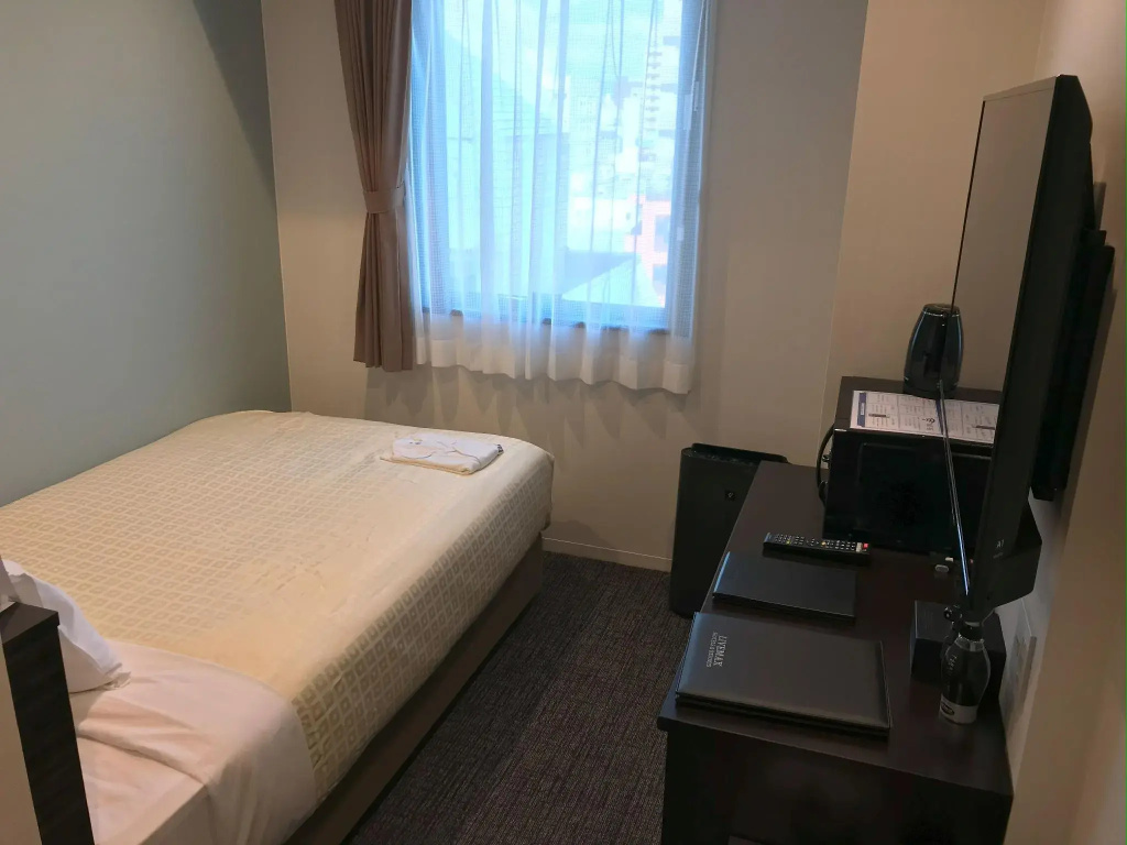 HOTEL LiVEMAX Hiroshima Funairimachi Riverside