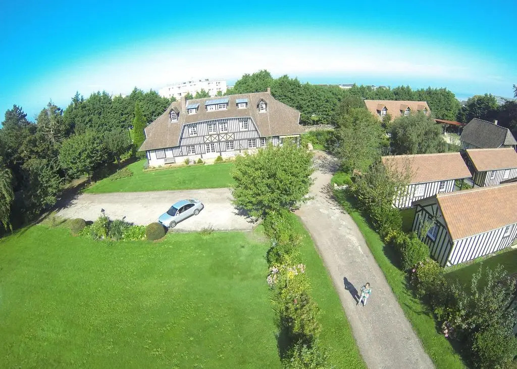 Golf Hotel
