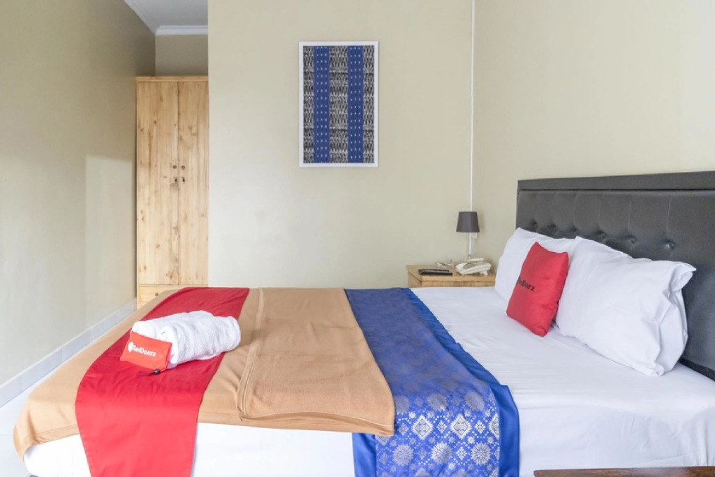 RedDoorz Plus near Tambun Station