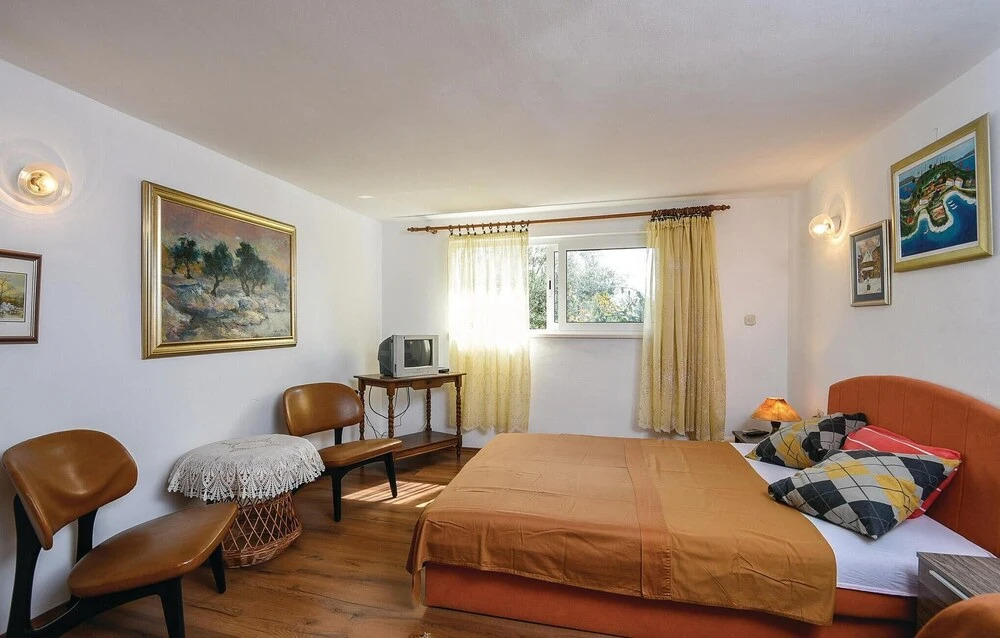 Awesome Home in Orebic With Wifi and 5 Bedrooms