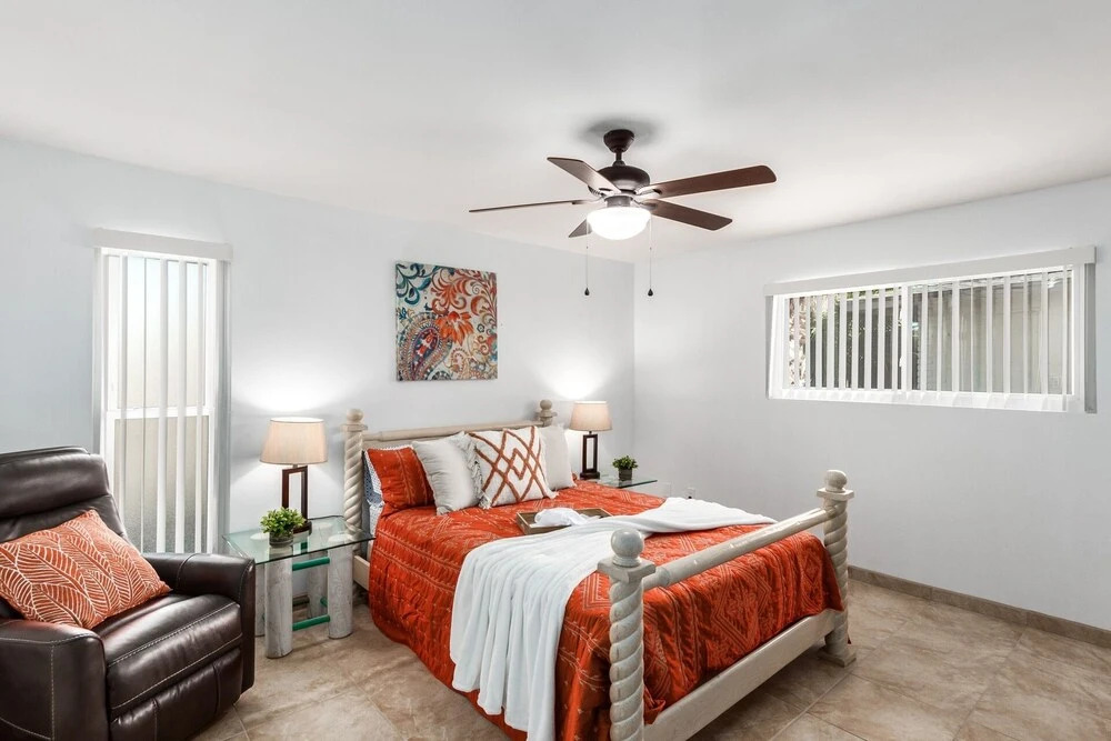 29th Phoenix 4 Bedroom Home by Redawning