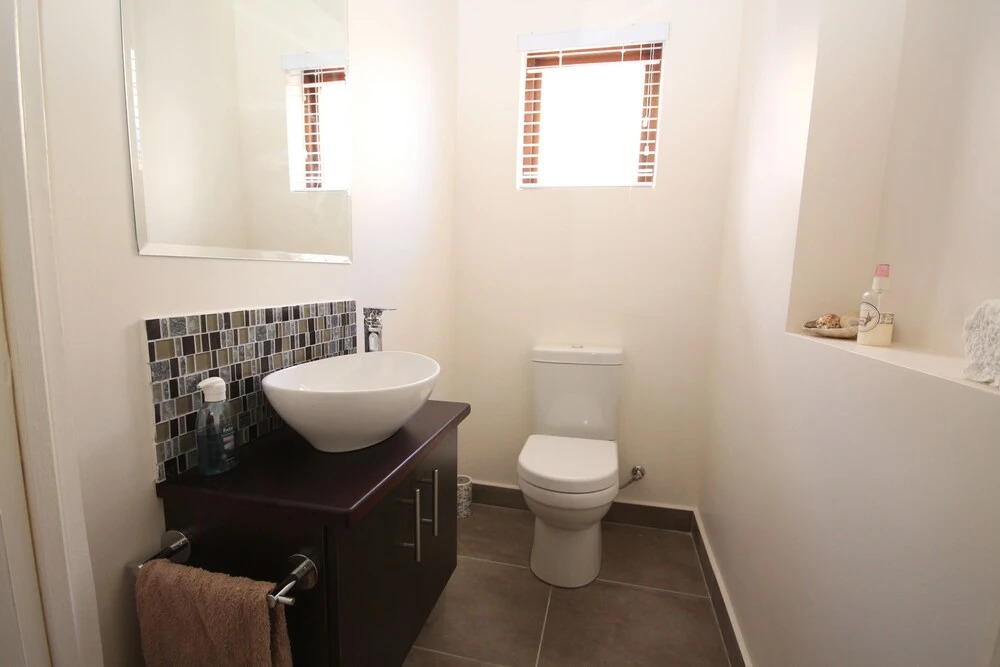 Bergroos is a Self-catering, Holiday Home Situated Close to the Botanical Garden