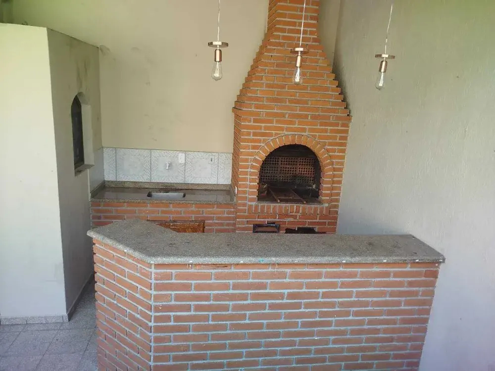 Haja Luz Casa Pousada 2 no Centro de Itaquaquecetuba