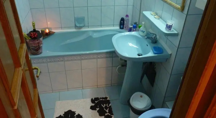 6 Top Suites ApartHotel Faleza Galati