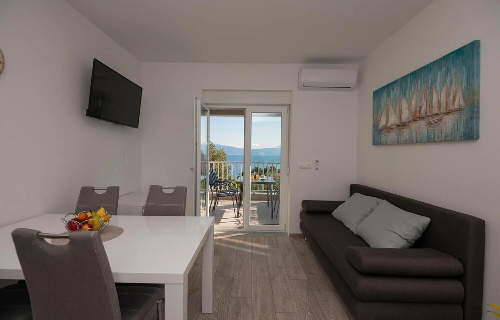 Awesome Apartment in Podaca With Wifi and 2 Bedrooms