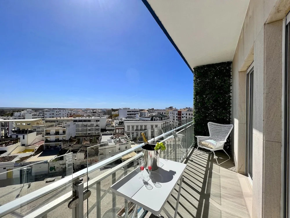 Faro Deluxe by Homing