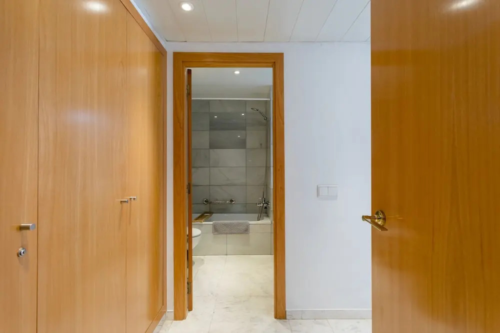 Unique Rentals - Stylish Seafront Duplex