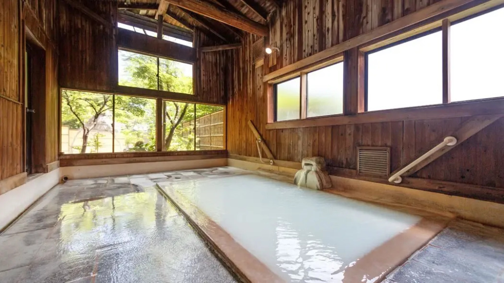 Adachiya Ryokan