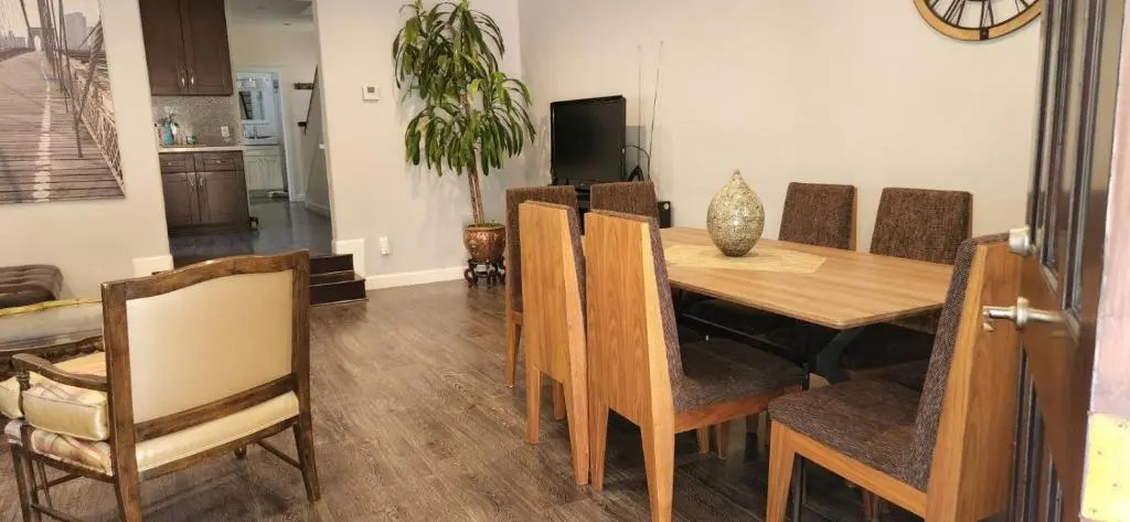 Gateway at Eagle Rock, LA- sleeps 6