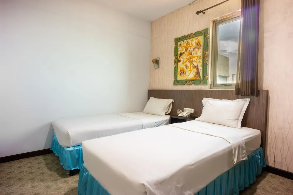 Hotel O Makassar near Losari Beach formerly Ocean View Hotel