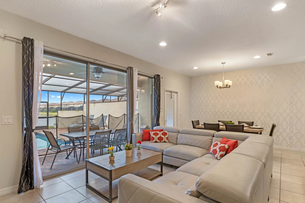 4 Bedrooms / 3.5 Bathrooms / Windsor at Westside (8882 GC), Kissimmee, US