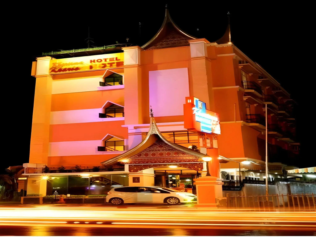 Kharisma Hotel