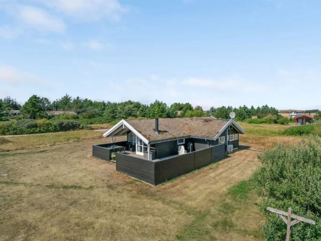 "Akule" - 550m from the sea in NW Jutland