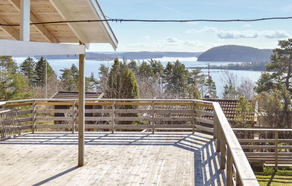 Amazing Home In Uddevalla With Kitchen