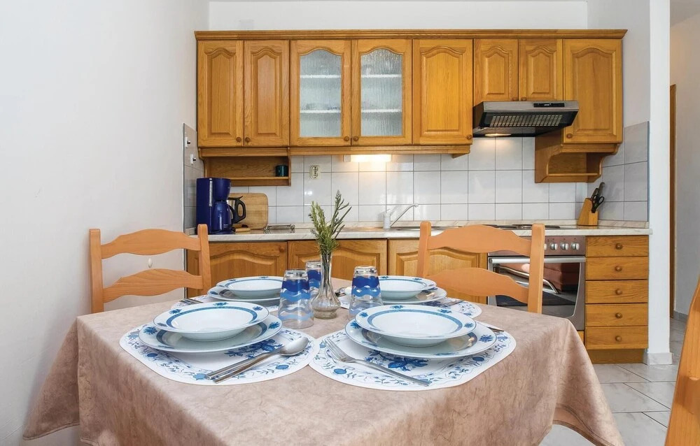 Awesome Apartment in Supetar With 2 Bedrooms and Wifi