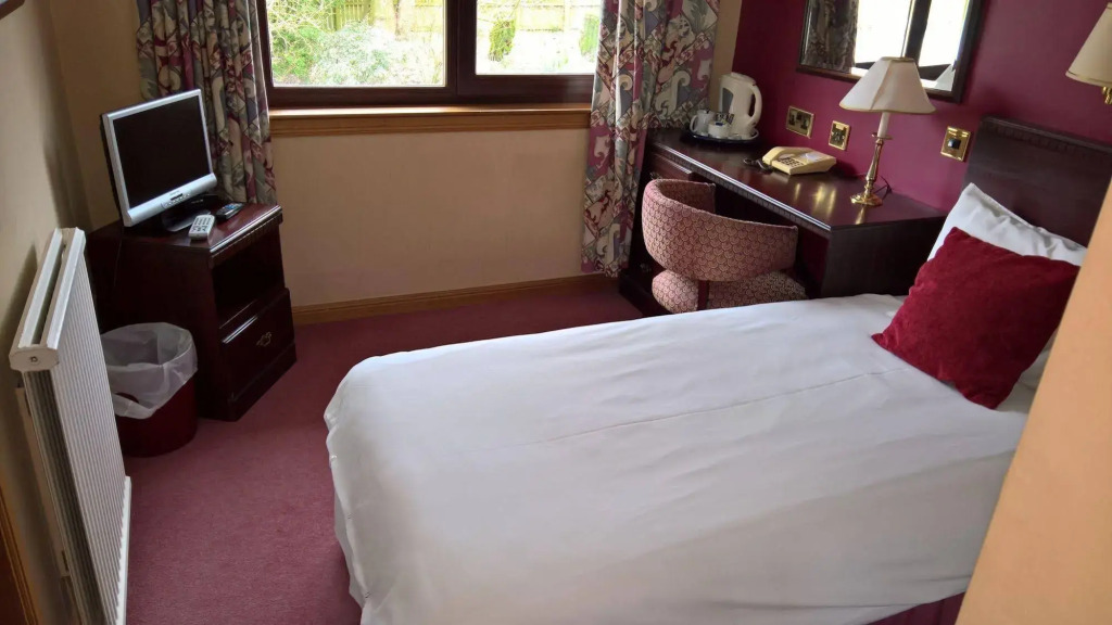 Dean Park Hotel