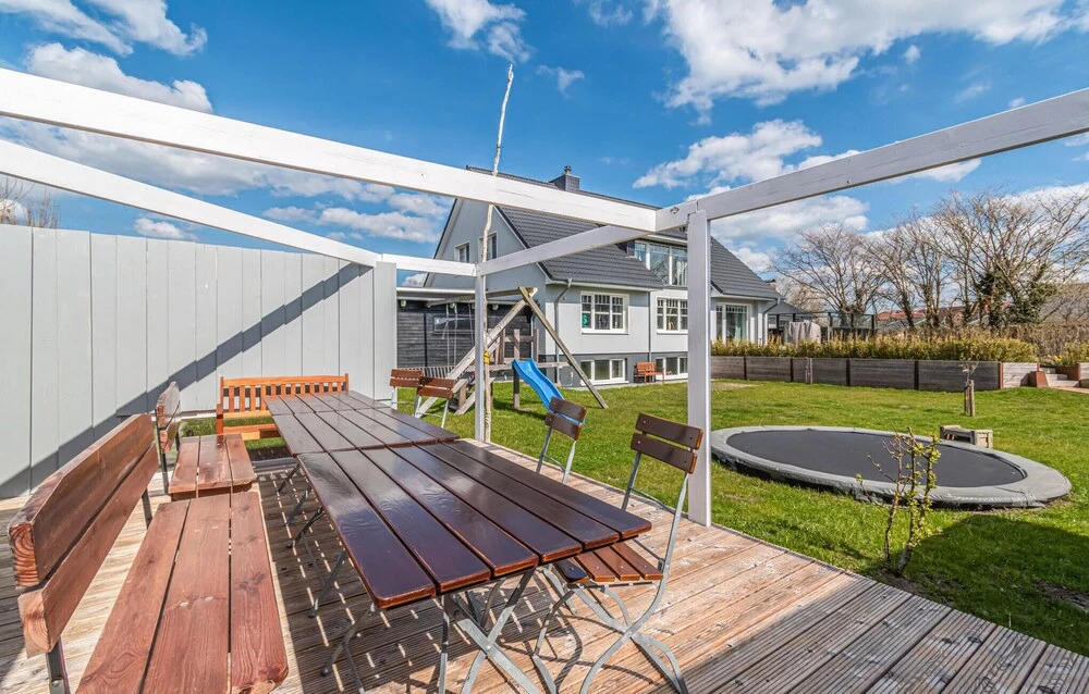 Amazing Home in Dagebüll With 4 Bedrooms, Sauna and Wifi