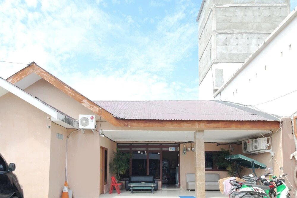 Airy Eco Thamrin Atas Palu
