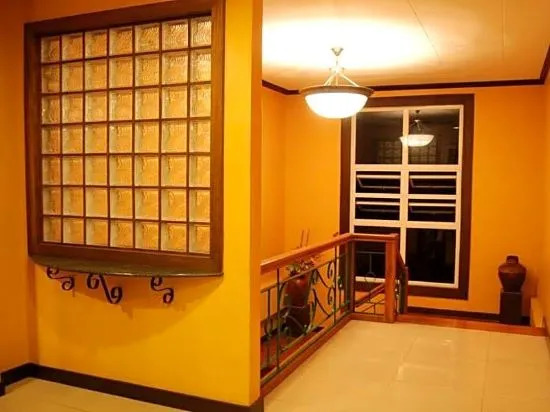 Blue Harbor Hotel