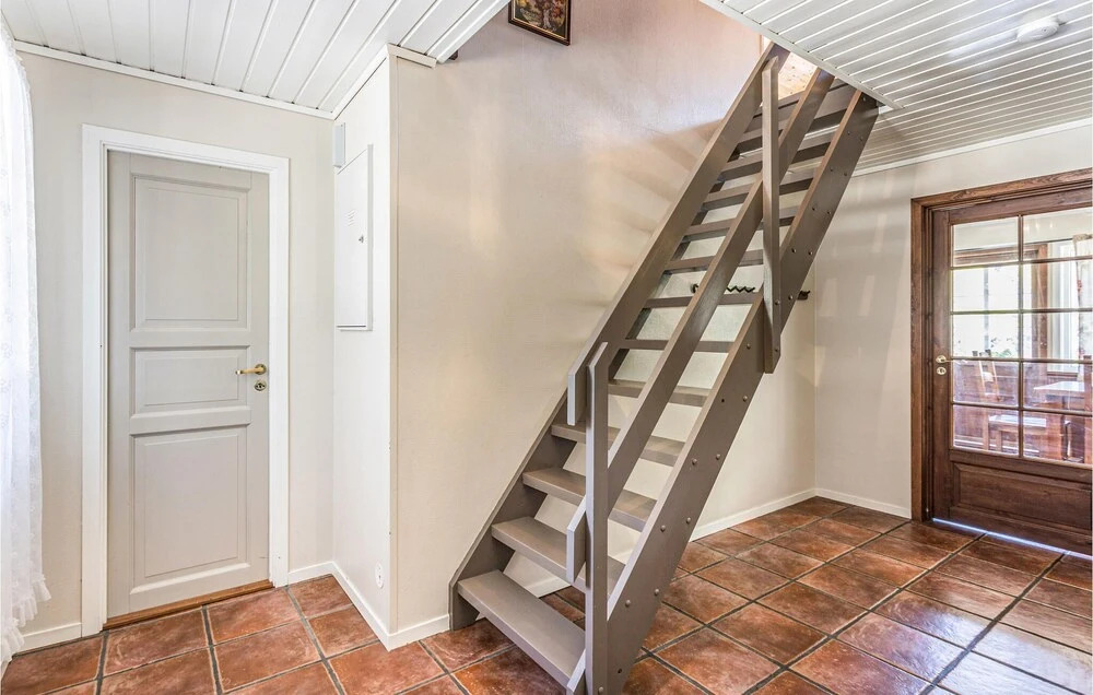 Gorgeous Home In Lindesnes With Kitchen