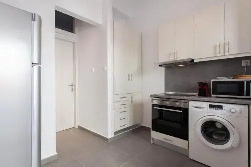 Five-Bedroom House near Acropolis