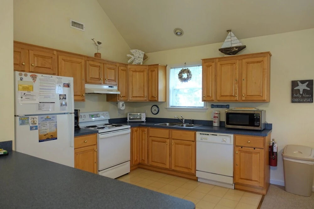 Gray Whale 3 Bedrooms 2 Bathrooms Home
