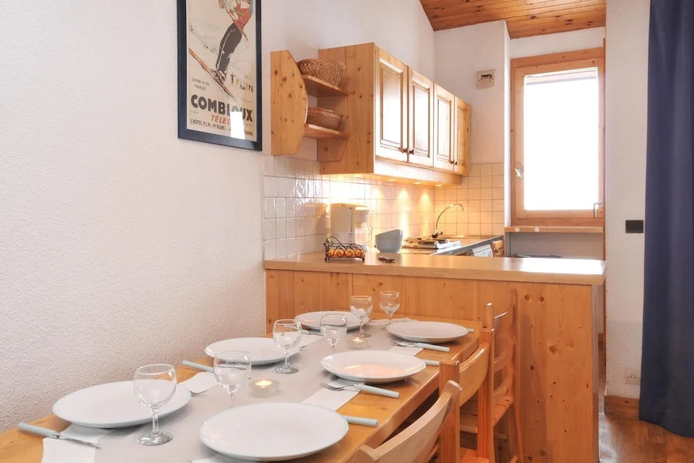 Belle Plagne Apartment on Slopes With 3 Rooms for 7 People of 46 mÂ² Ag420