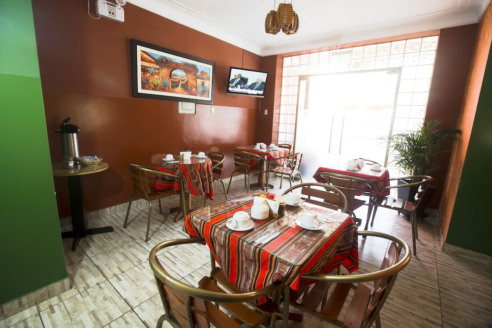 Hotel Tinkus Inn